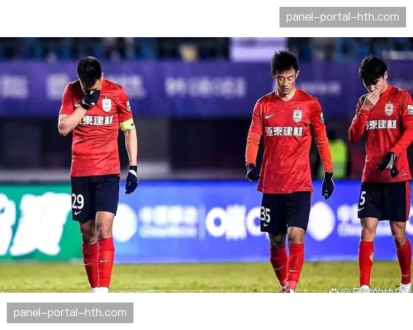 长春亚泰新援中卫因伤缺席,球队定位球防守体系面临重组 长春亚泰新援中卫因伤缺席,球队定位球防守体系面临重组